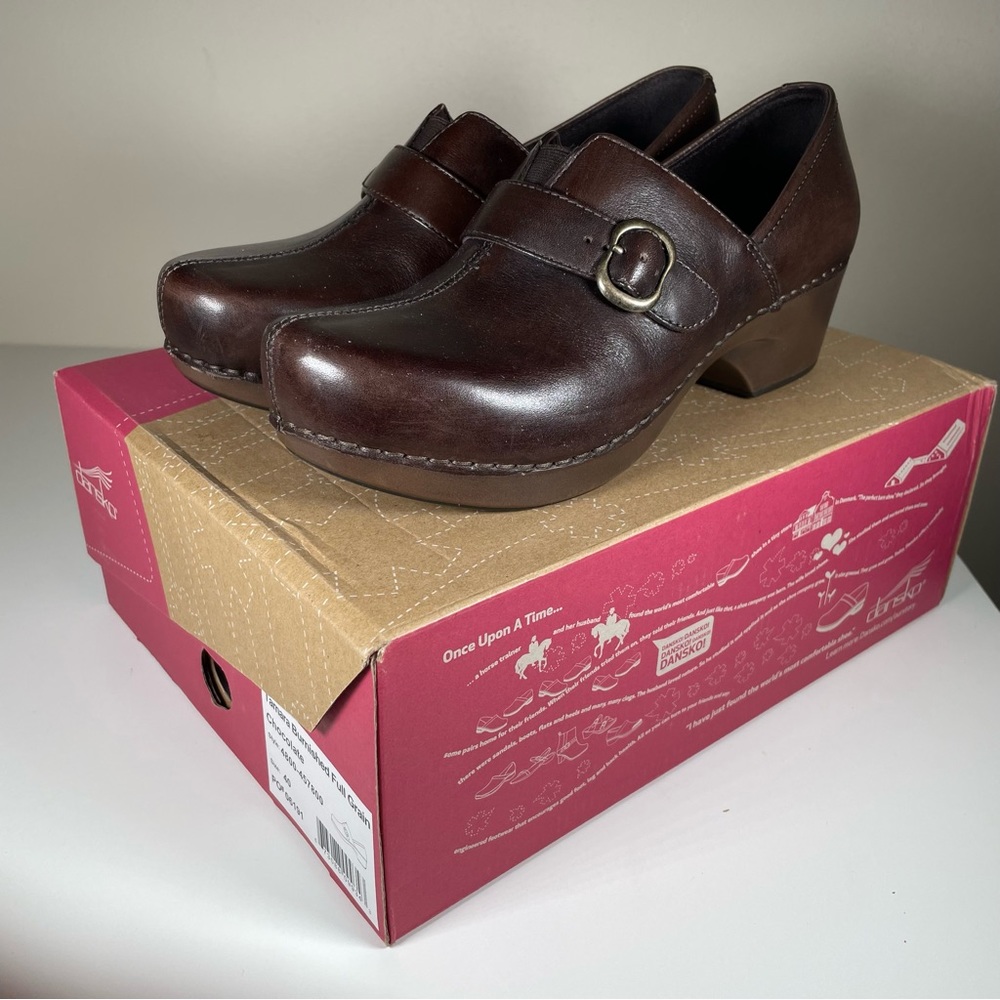 Dansko Tamara Burnished Full Grain Chocolate 40 EU 9.5 US 4800 Clogs Nursing